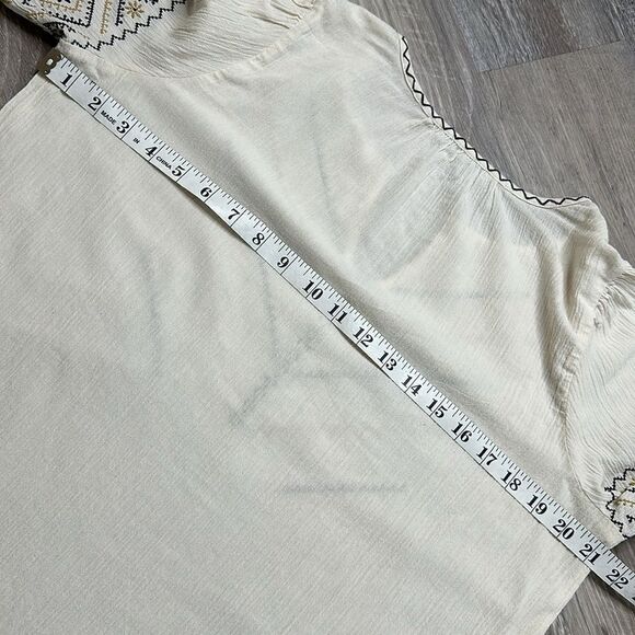Madewell XS | Embroidered Peasant Top | like new, no flaws! Color- antique cream - Picture 12 of 16